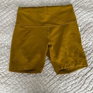 Lululemon wunder train shorts 6”